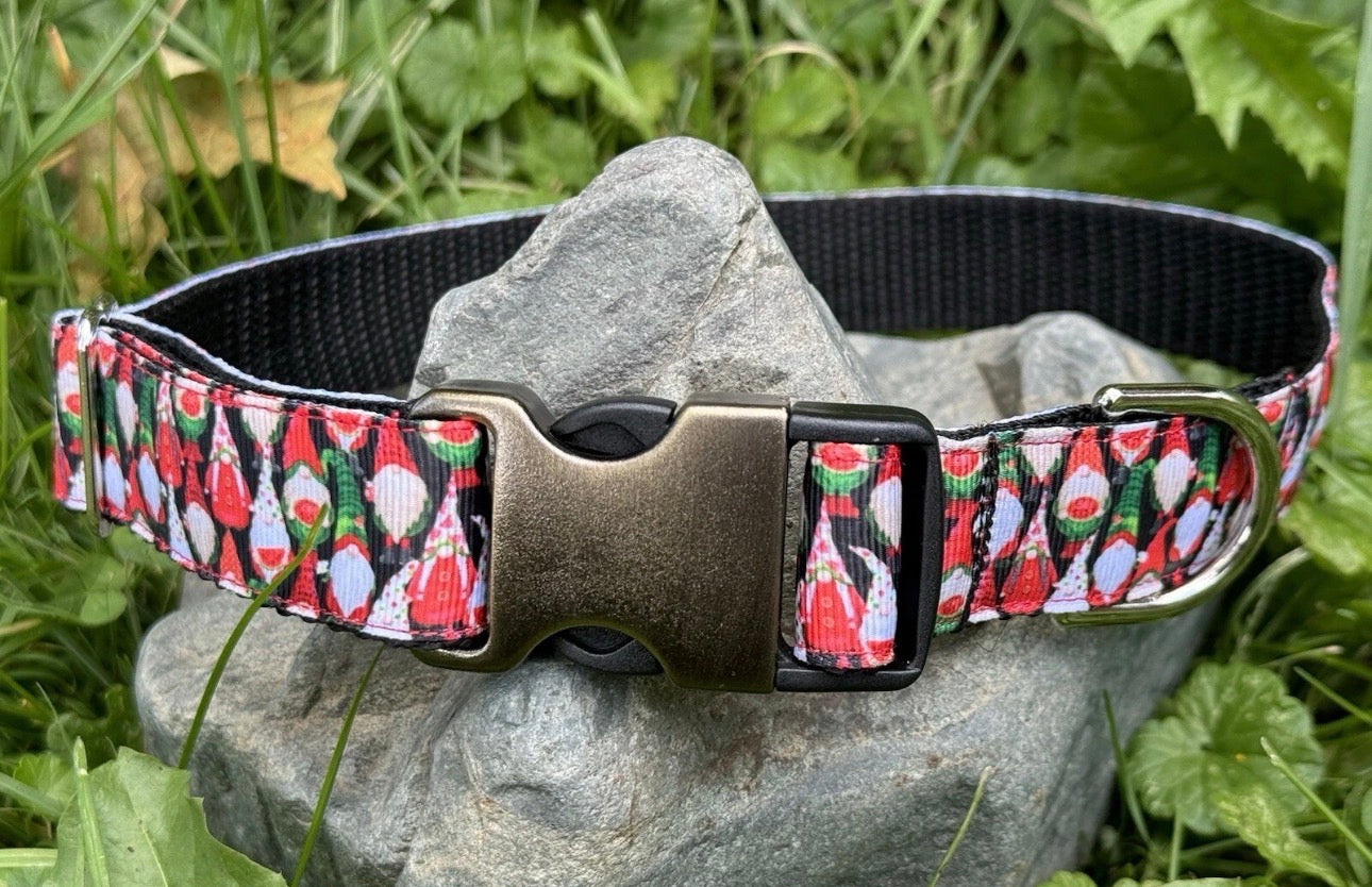 Large Handmade Heavy Duty Dog Collar & Leash Gnome Christmas Holiday Print