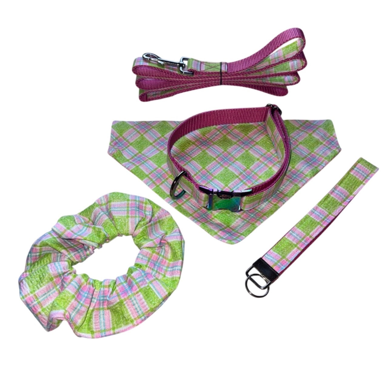 Dog Collar Leash & Bandana Set w/matching Scrunchie & Keychain Large Handmade Vintage Pink & Green Plaid Pattern Size Large Handmade