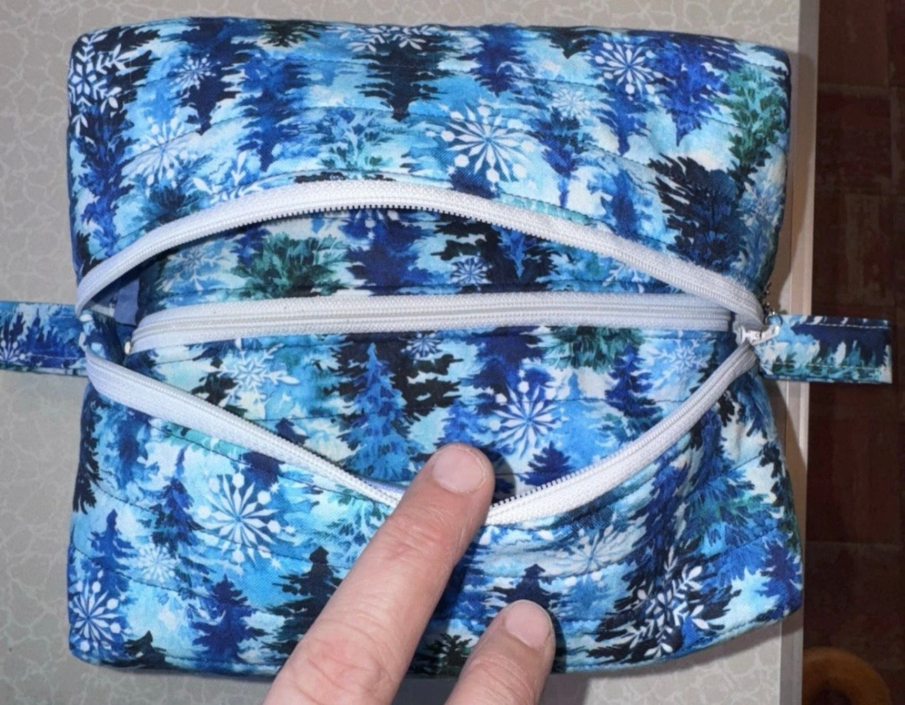 Boxy Makeup Bags Large Matching Quilted Woods Trees Themed /Toiletry Bags Set of 2