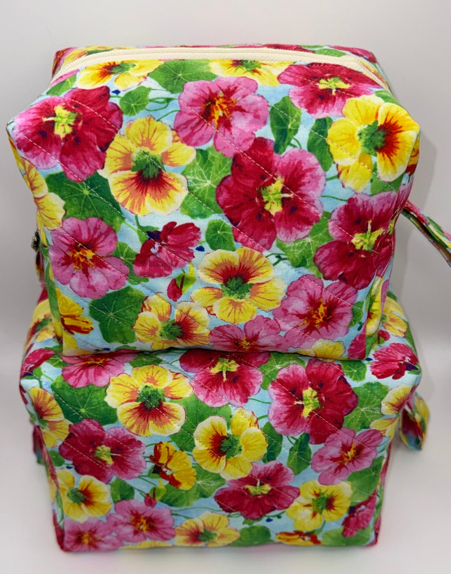 Boxy Makeup Bags Handmade Large Matching Quilted Floral Themed /Toiletry Bags Set Of 2
